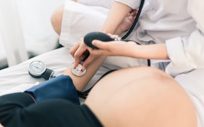 Šta je peeklampsija i kako dolazi do povišenog krvnog pritiska u trudnoći